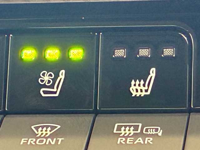 トヨタ&nbsp;プリウスの画像9