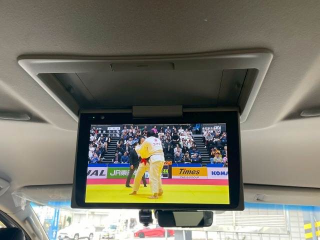 トヨタ&nbsp;アルファードの画像5