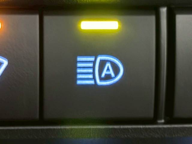 トヨタ&nbsp;ノアハイブリッドの画像8