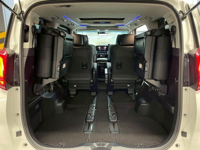 トヨタ&nbsp;アルファードの画像13