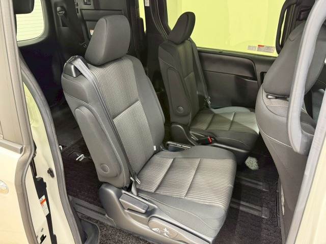 トヨタ&nbsp;ヴォクシーの画像10