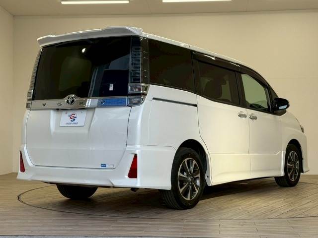 トヨタ&nbsp;ヴォクシーの画像16