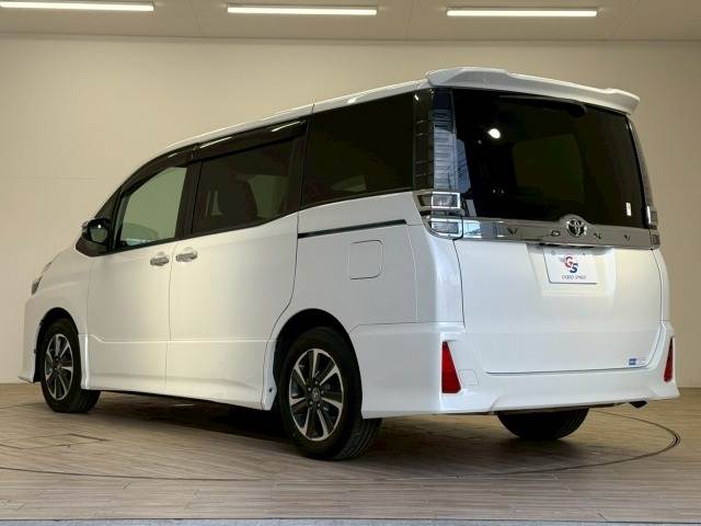 トヨタ&nbsp;ヴォクシーの画像17