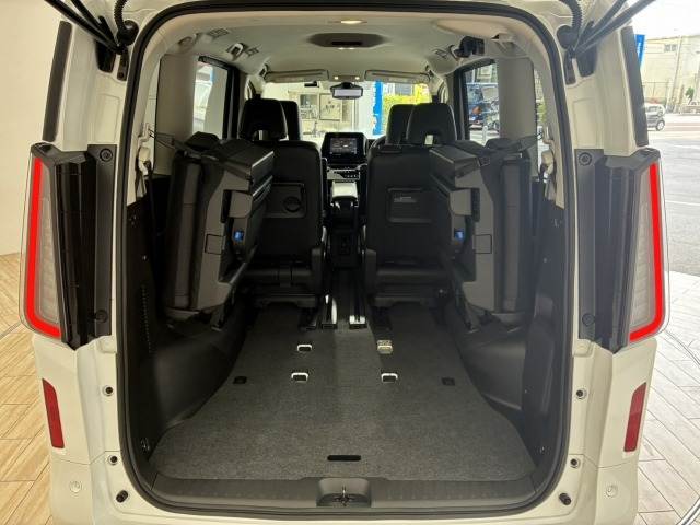 日産&nbsp;セレナの画像13