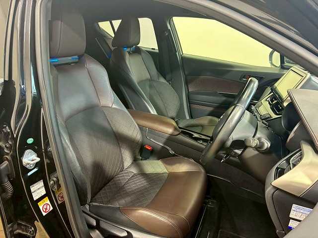 トヨタ&nbsp;C-HRの画像10