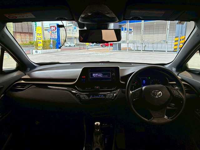 トヨタ&nbsp;C-HRの画像3
