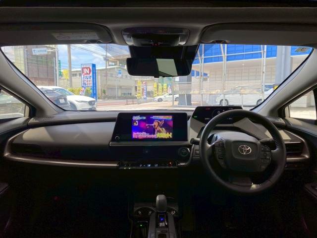 プリウスZ 内装他