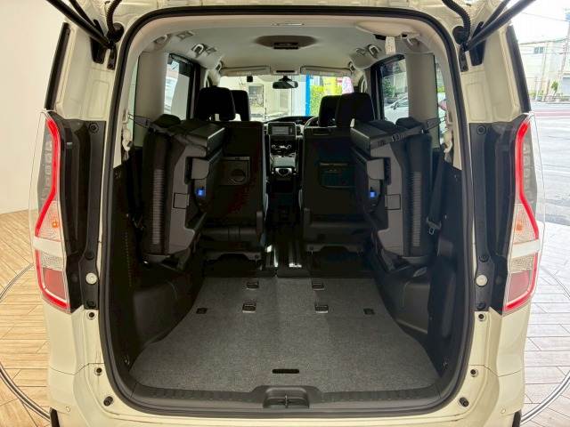 日産&nbsp;セレナの画像13
