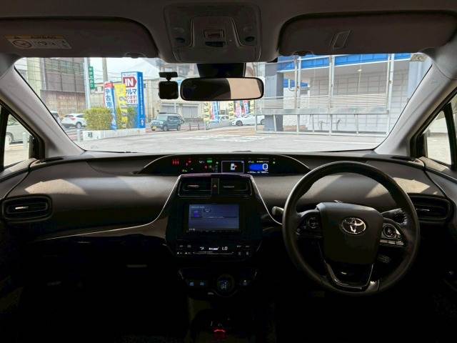 トヨタ&nbsp;プリウスの画像3