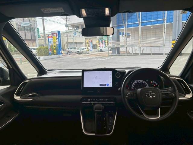 トヨタ&nbsp;ヴォクシーの画像3