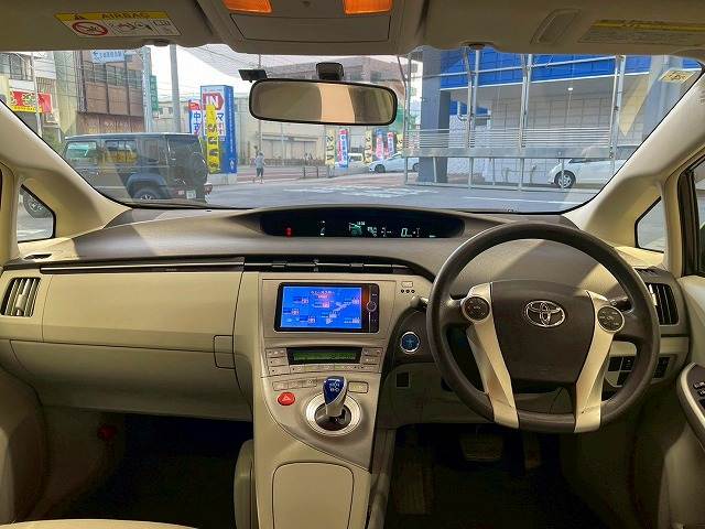 トヨタ&nbsp;プリウスの画像3