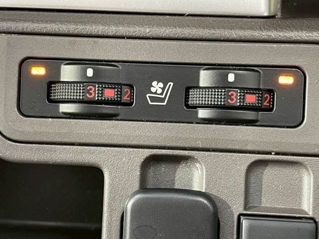 トヨタ ランドクルーザープラドの画像8