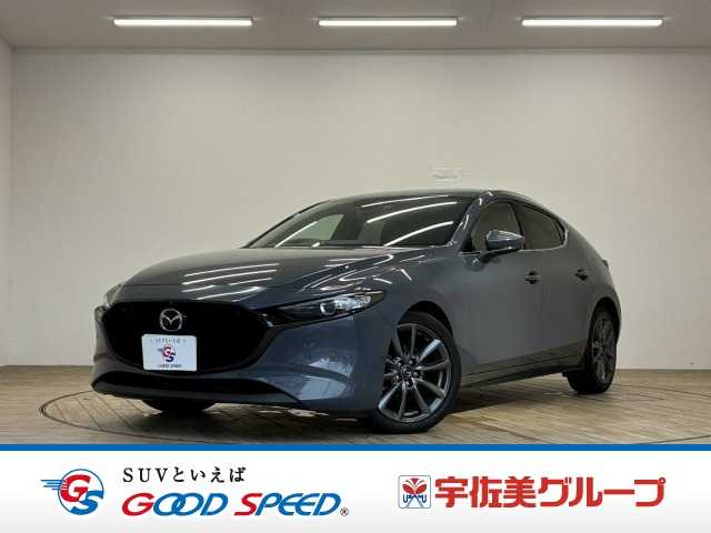 マツダMAZDA3 FASTBACK１５Ｓツーリング　純正ナビ／追従式クルーズコントロール／ブラインドスポットモニター／ステアリングスイッチ／アラウンドビューモニター／クリアランスソナー／Ｂｌｕｅｔｏｏｔｈ／オートホールド／電動サイドブレーキ／ＬＥＤ