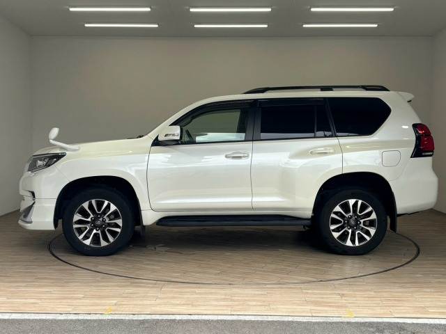 トヨタ ランドクルーザープラドの画像16