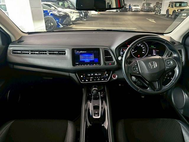 ヴェゼルハイブリッドHYBRID Z Honda SENSING 内装他