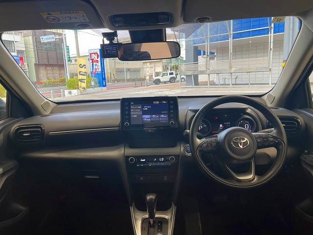 ヤリスクロスHYBRID G 内装他
