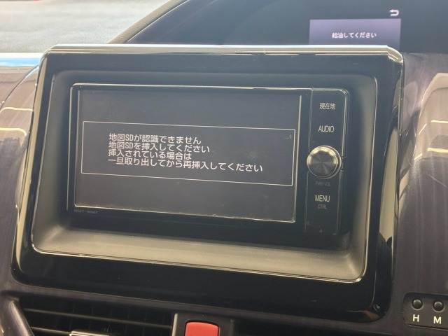 トヨタ&nbsp;エスクァイアハイブリッドの画像3
