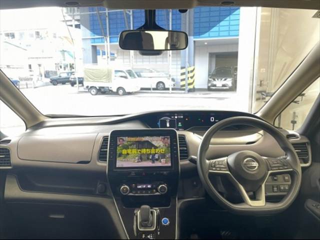 日産セレナe-POWER XV 内装他