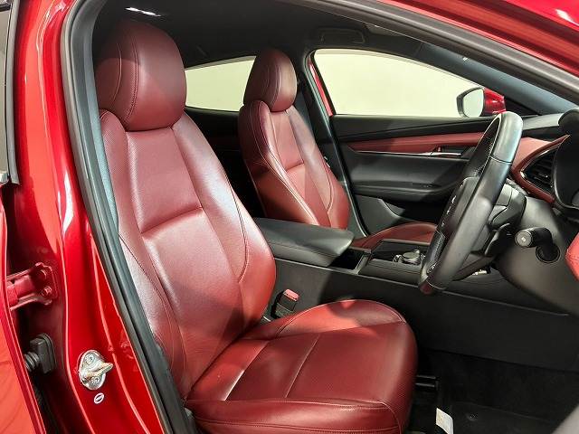 マツダ MAZDA3 FASTBACKの画像11