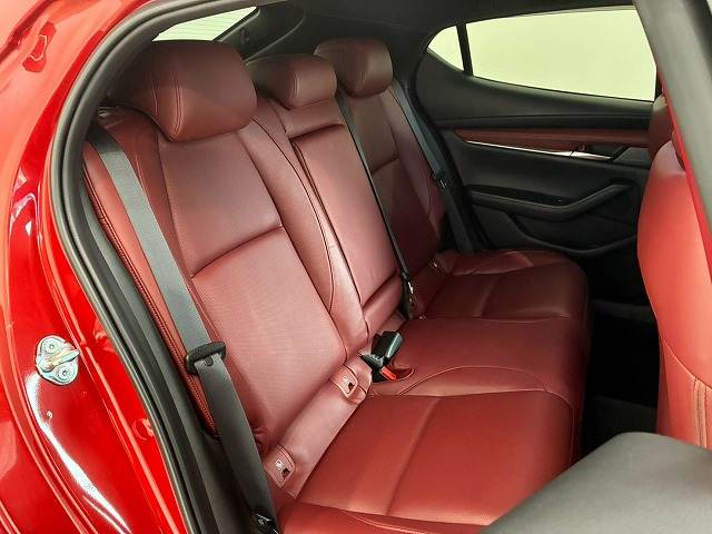 マツダ MAZDA3 FASTBACKの画像12
