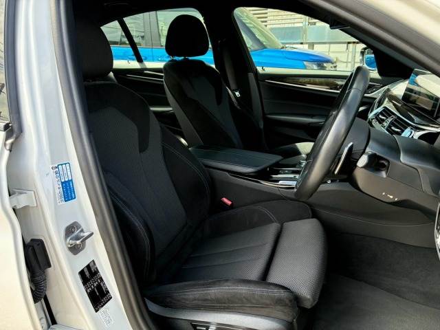 BMW 5Series Sedanの画像11