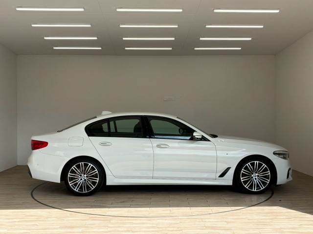 BMW 5Series Sedanの画像18