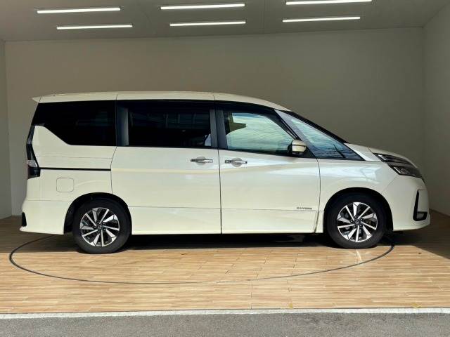 日産 セレナの画像18