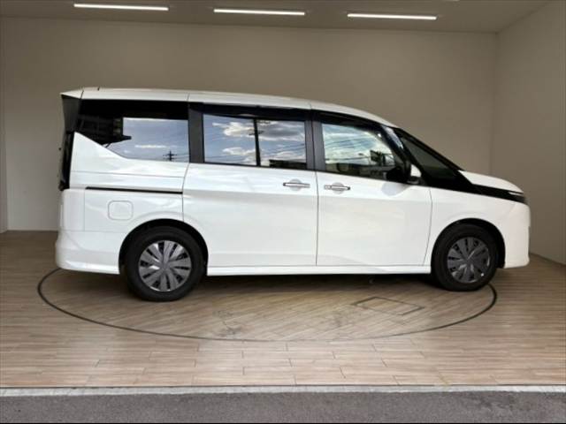 日産 セレナの画像18