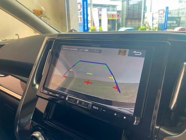 トヨタ アルファードの画像4