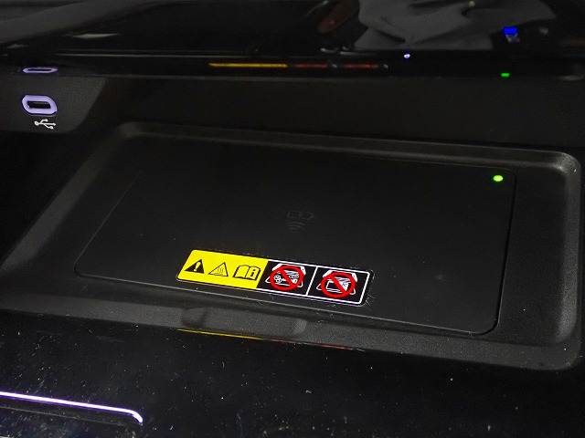 トヨタ アルファードハイブリッドの画像9