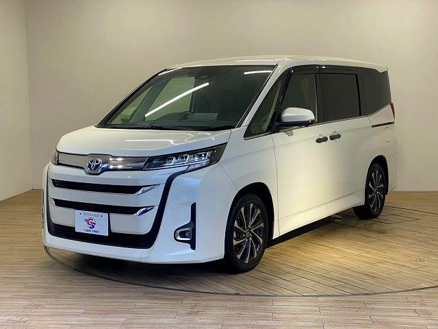 トヨタ ノアハイブリッドの画像15