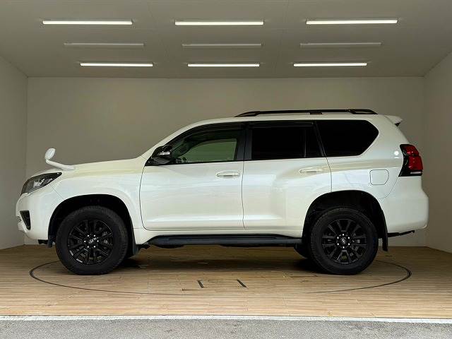 トヨタ ランドクルーザープラドの画像17