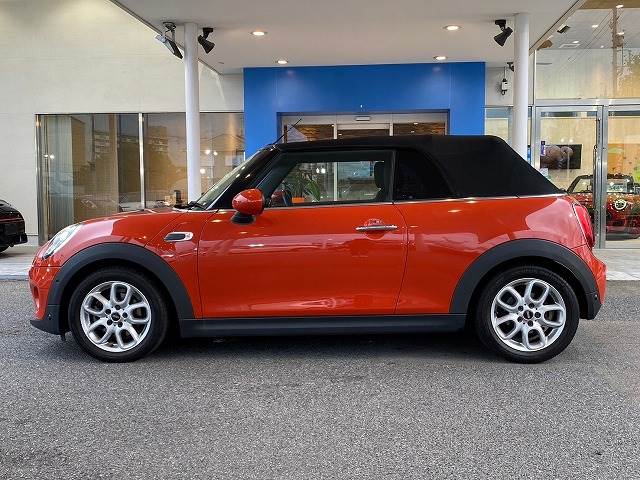 BMW MINI CONVERTIBLEの画像16