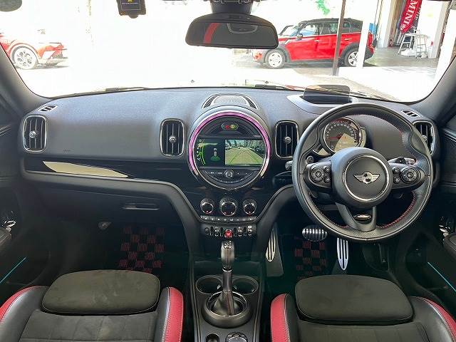 MINI CROSSOVER5ドア JOHN COOPER WORKS 内装他