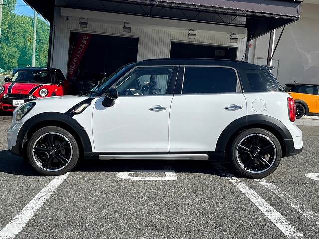 BMW MINI CROSSOVERの画像16