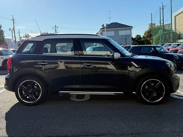 BMW MINI CROSSOVERの画像12