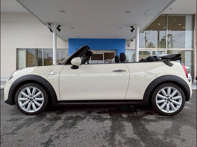 BMW MINI CONVERTIBLEの画像16