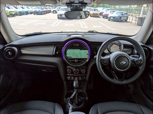 MINI3ドア COOPER D 内装他