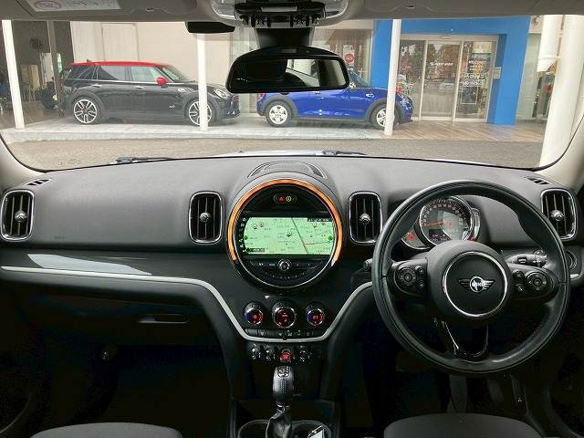 MINI CROSSOVER5ドア COOPER S 内装他
