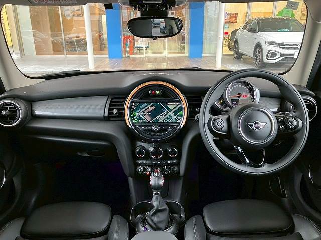 MINI5ドア COOPER D 内装他