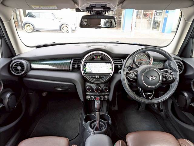 MINI5ドア COOPER SD 60イヤーズエディション 内装他