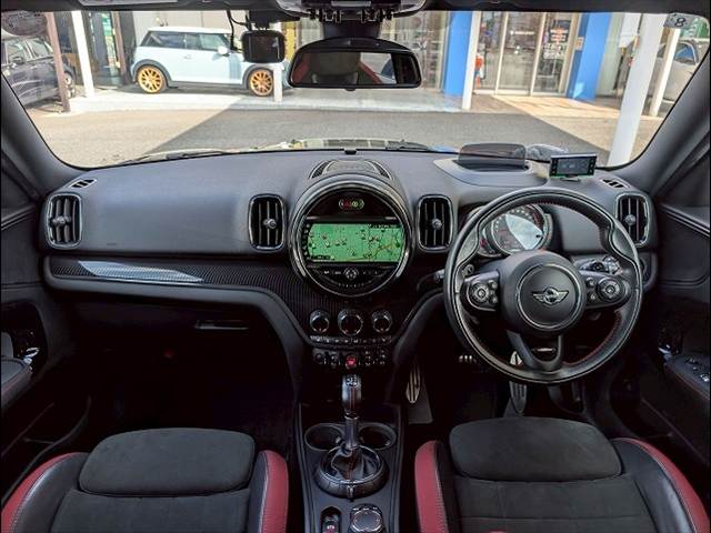 MINI CROSSOVERJohn Cooper Works Crossover 内装他