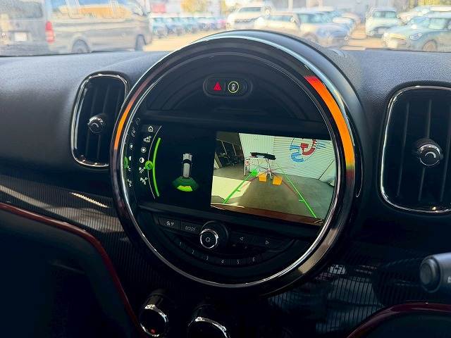 MINI CROSSOVER5ドア COOPER D 内装他