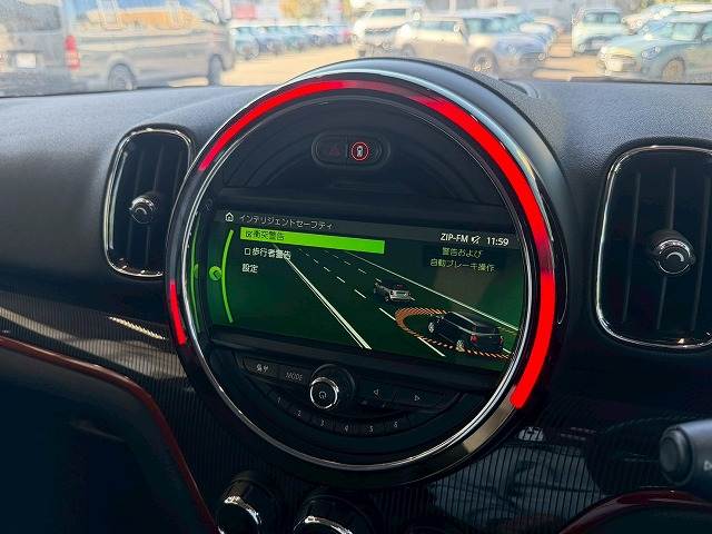 MINI CROSSOVER5ドア COOPER D 内装他