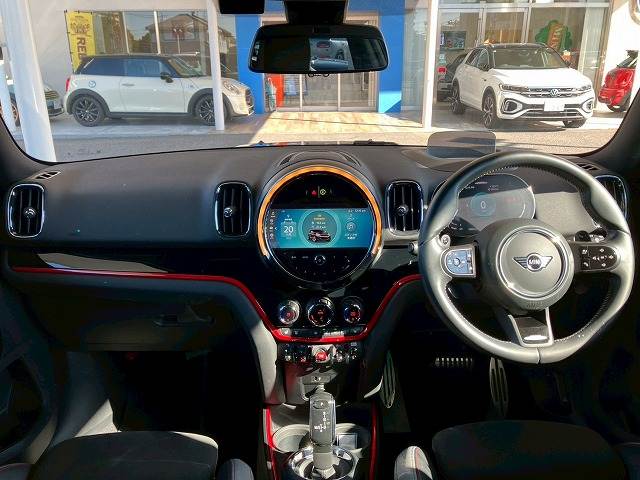 MINI CROSSOVER5ドア JOHN COOPER WORKS 内装他