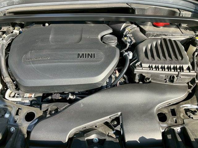 BMW MINI CROSSOVERの画像18