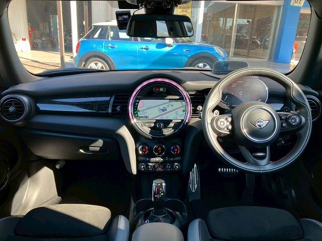 MINI3ドアJOHN COOPER WORKS 内装他