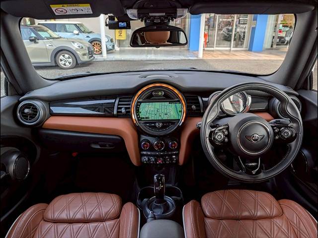 MINI CONVERTIBLE2ドア COOPER S 内装他