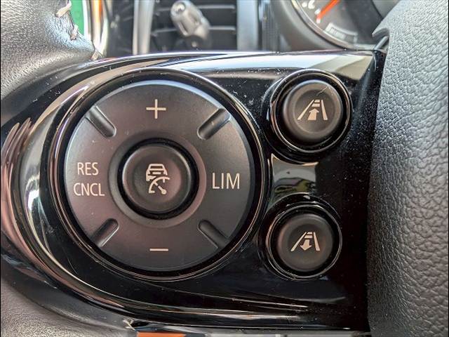 BMW MINI CONVERTIBLEの画像7