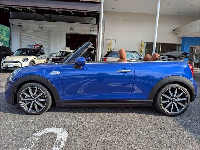 BMW MINI CONVERTIBLEの画像16